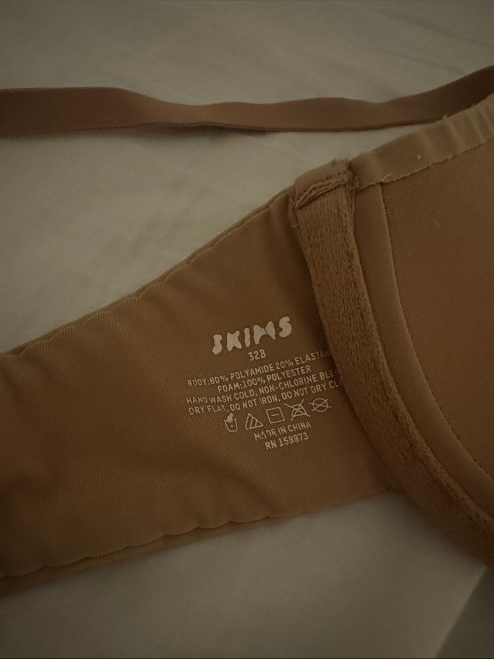 Skims Nude  Bra - Nude - Picture 2 of 3